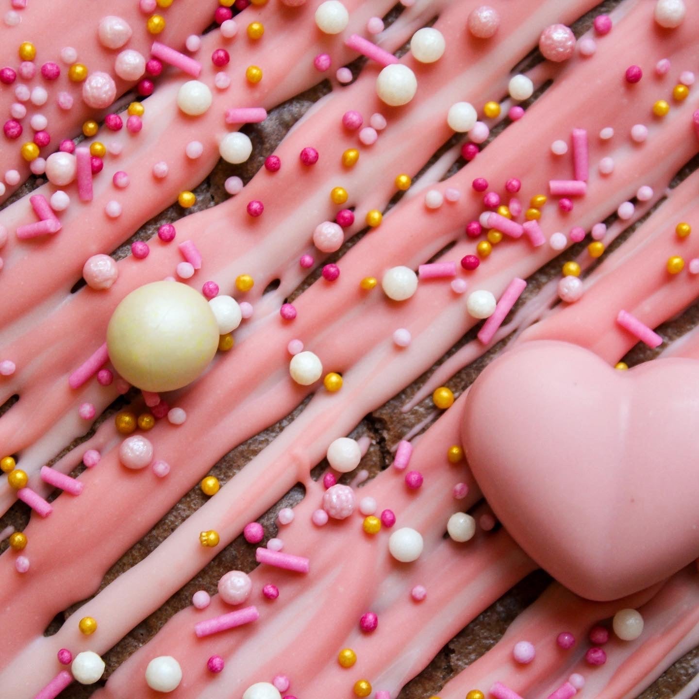 Valentines Giant Brownie Heart